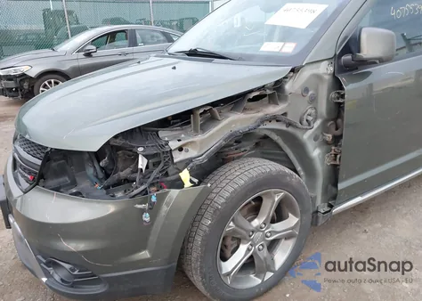 2017 Dodge Journey Crossroad Plus z USA, uszkodzony, nr VIN 3C4PDCGB2HT545305